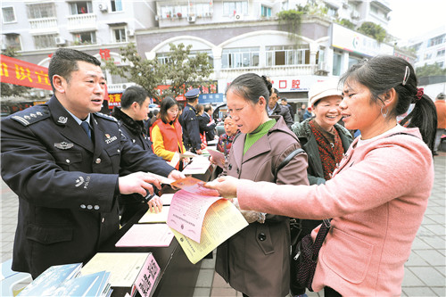 解碼社會(huì)經(jīng)濟(jì)圖景 圖片新聞與咨詢服務(wù)的新融合